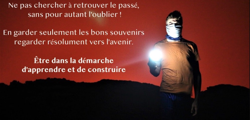 JE TOMBE LE MASQUE POUR VOUS SOUHAITER TOUS MES VOEUX